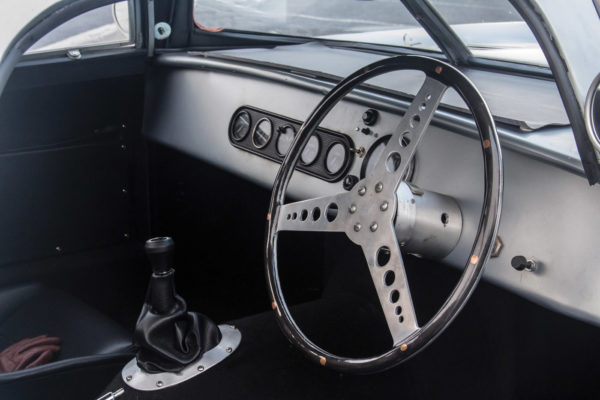   For driving in South Africa, the steering is on 
the “other” side in this replica, unlike the original 
cars. The finish is elemental, with the raw, 
functional look of the era.